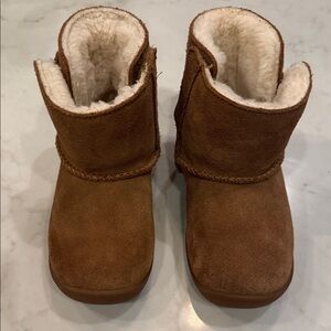 Ugg Toddler Boots Size 8